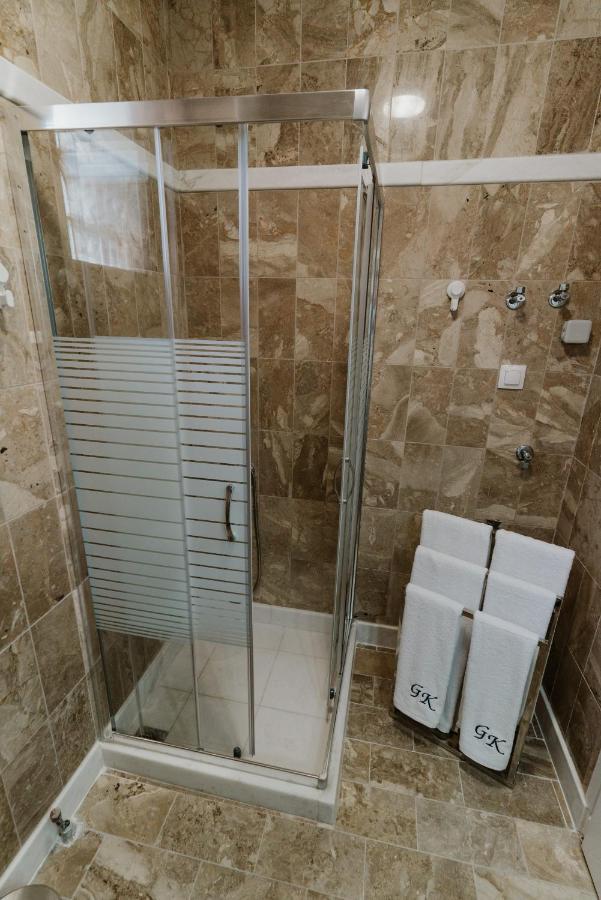 Blue And White Luxury Suites Nea Kallikrateia Luaran gambar